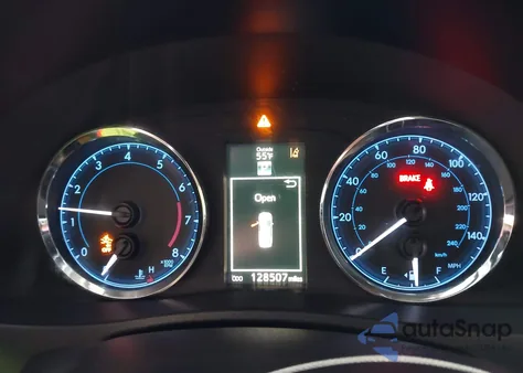 2017 Toyota Corolla Se z USA, uszkodzony, nr VIN 2T1BURHE3HC800651